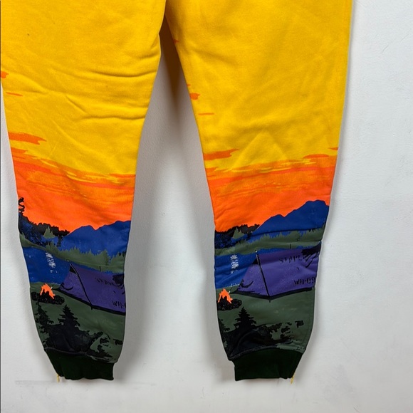 Yellow Staple Joggers with Scenic Print - Picture 6 of 7
